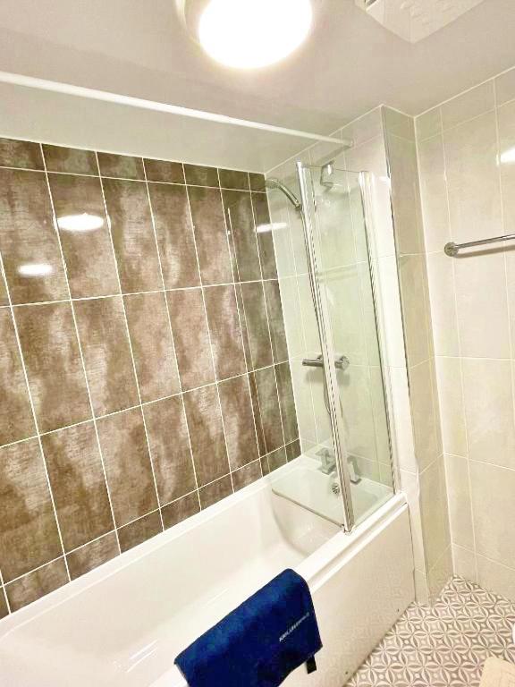 فيلا 3 Bed House With Parking Near Airport إدنبرة المظهر الخارجي الصورة